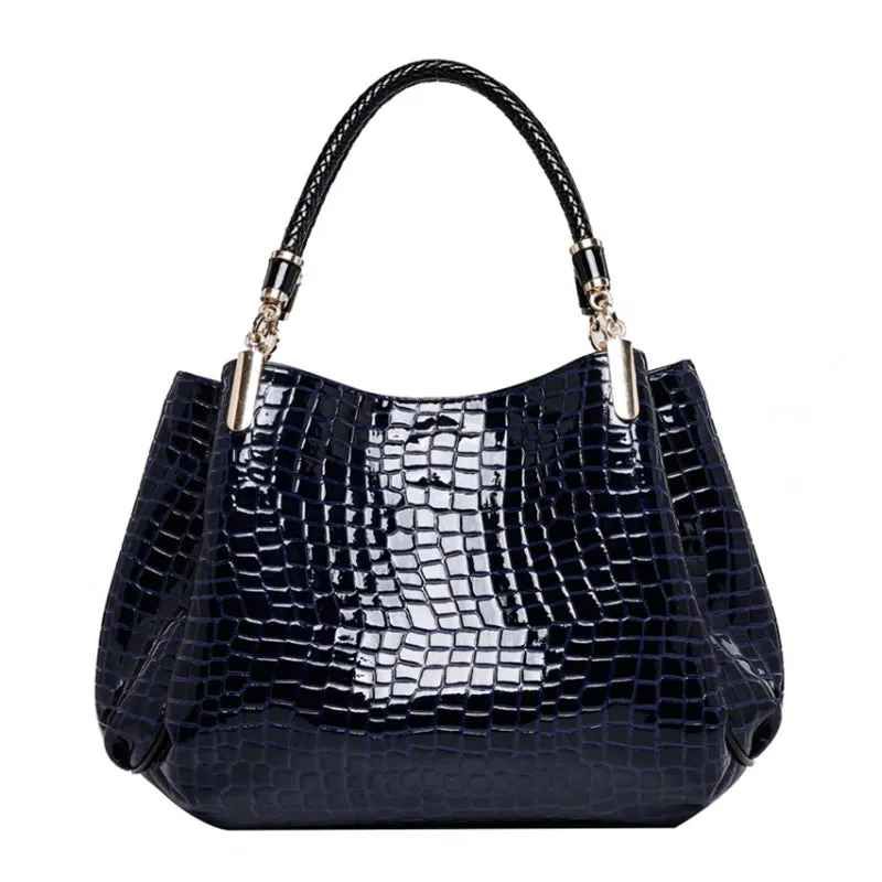 2022 New Women Crocodile Pattern One-shoulder Bag