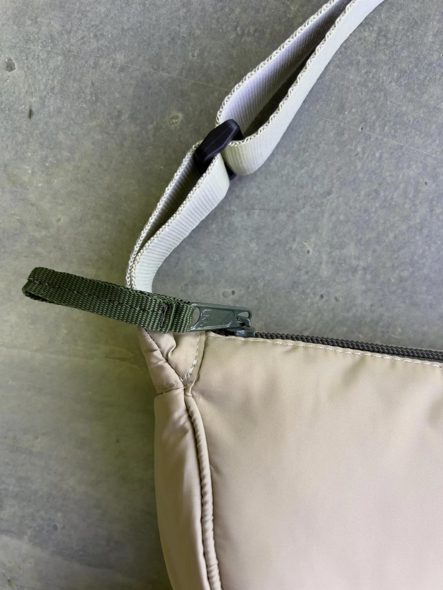 Bolso Banana Bag Crema