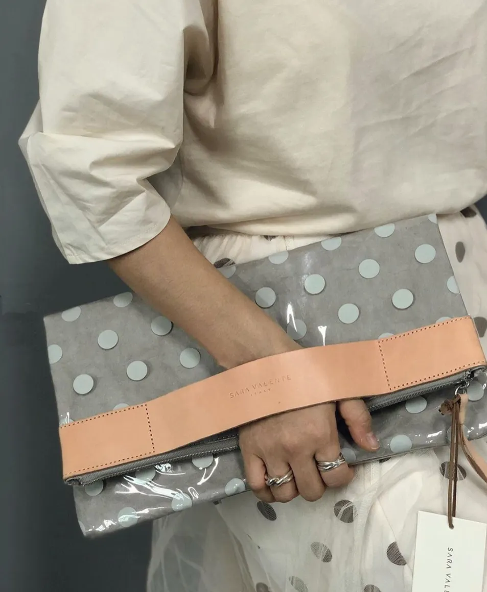 Dots leather handle clutch bag (2 colours)