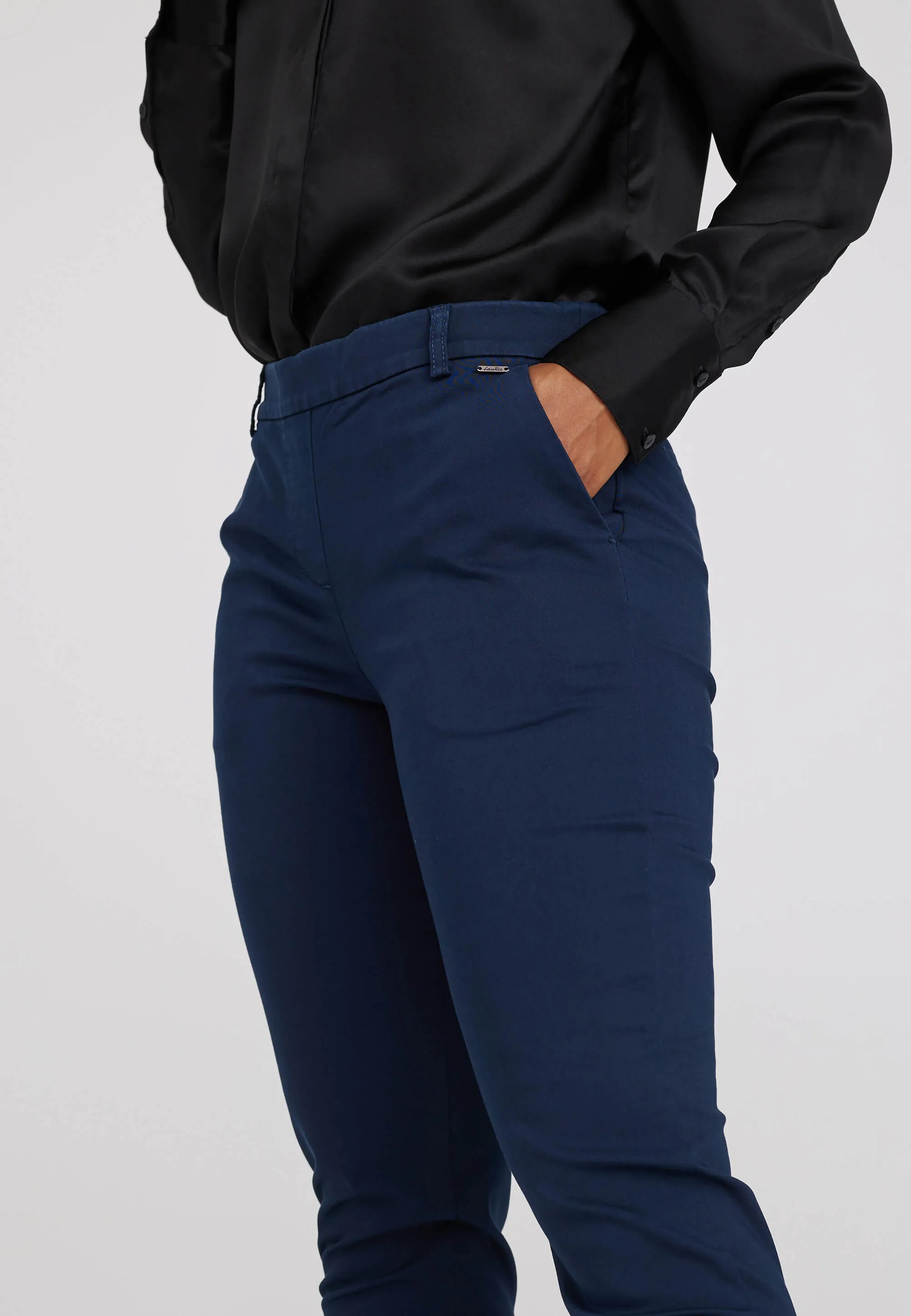 Fanny Slim - Short Length - Navy