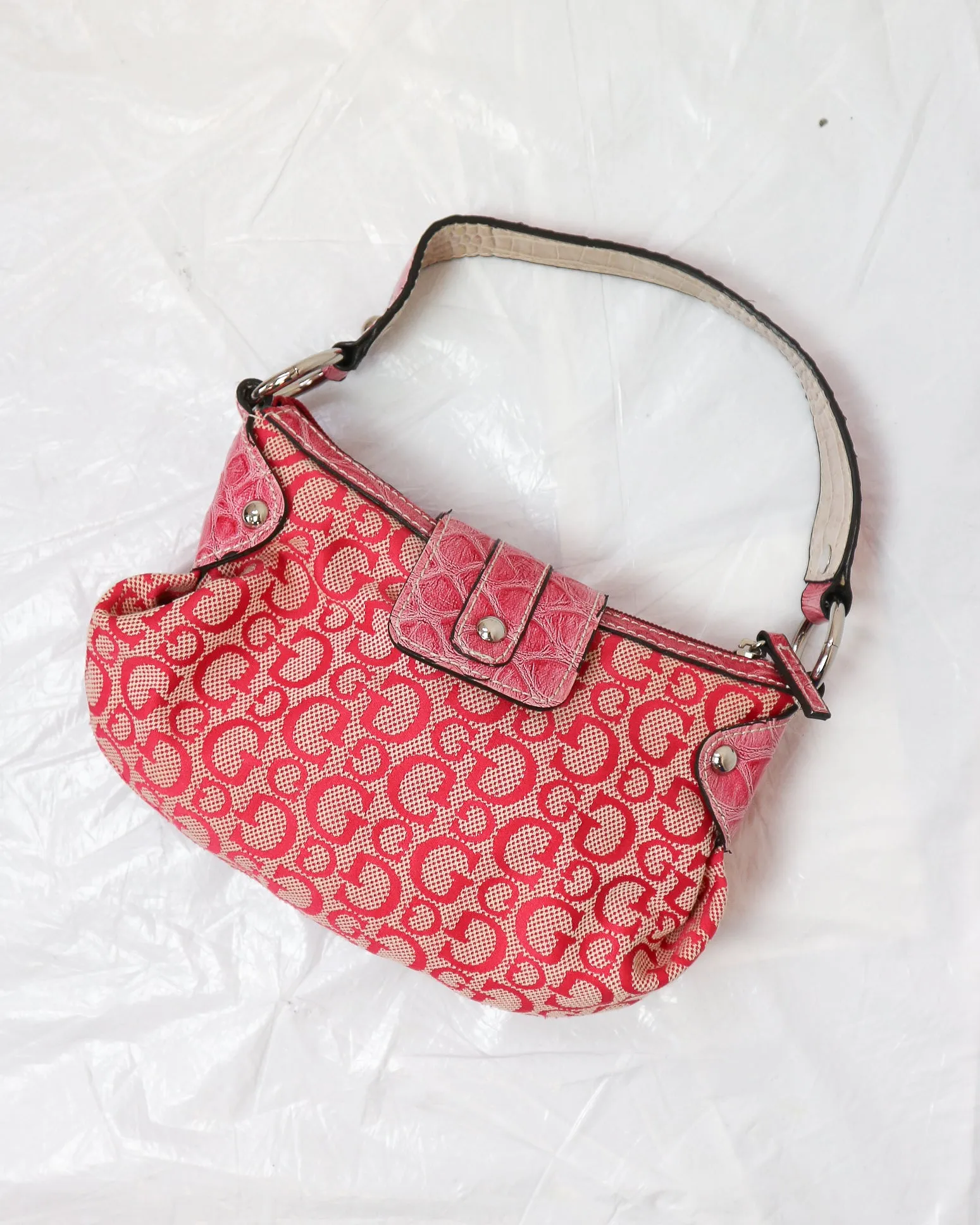 Stylish And Durable Guess Brand Handbag