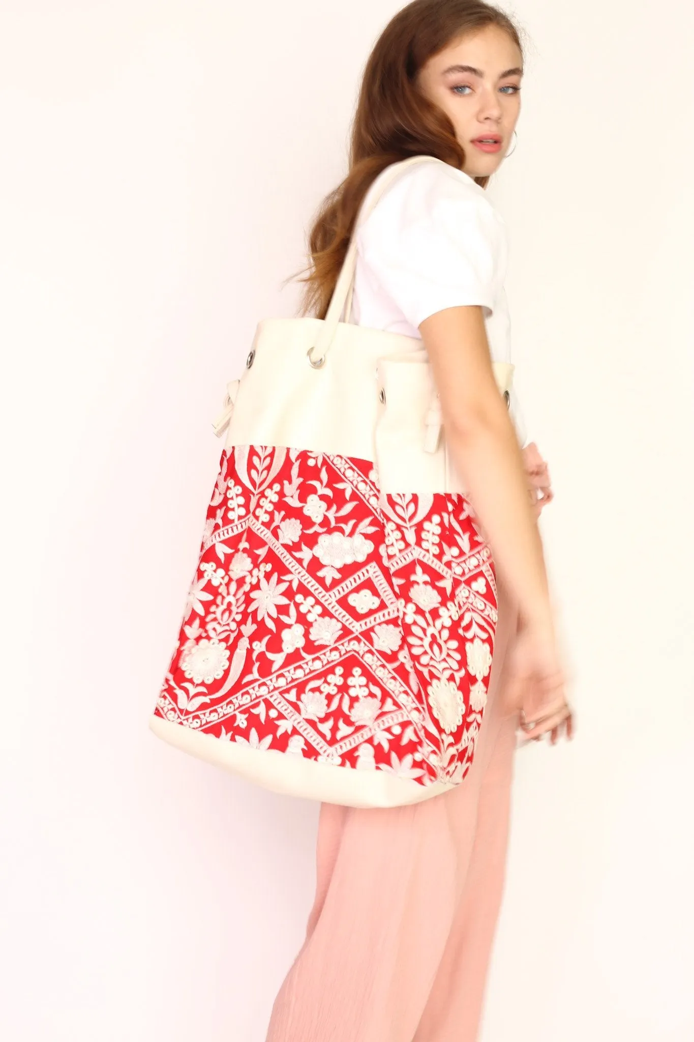 HOBO BOHO LEATHER RED EMBROIDERED BAG TOEY