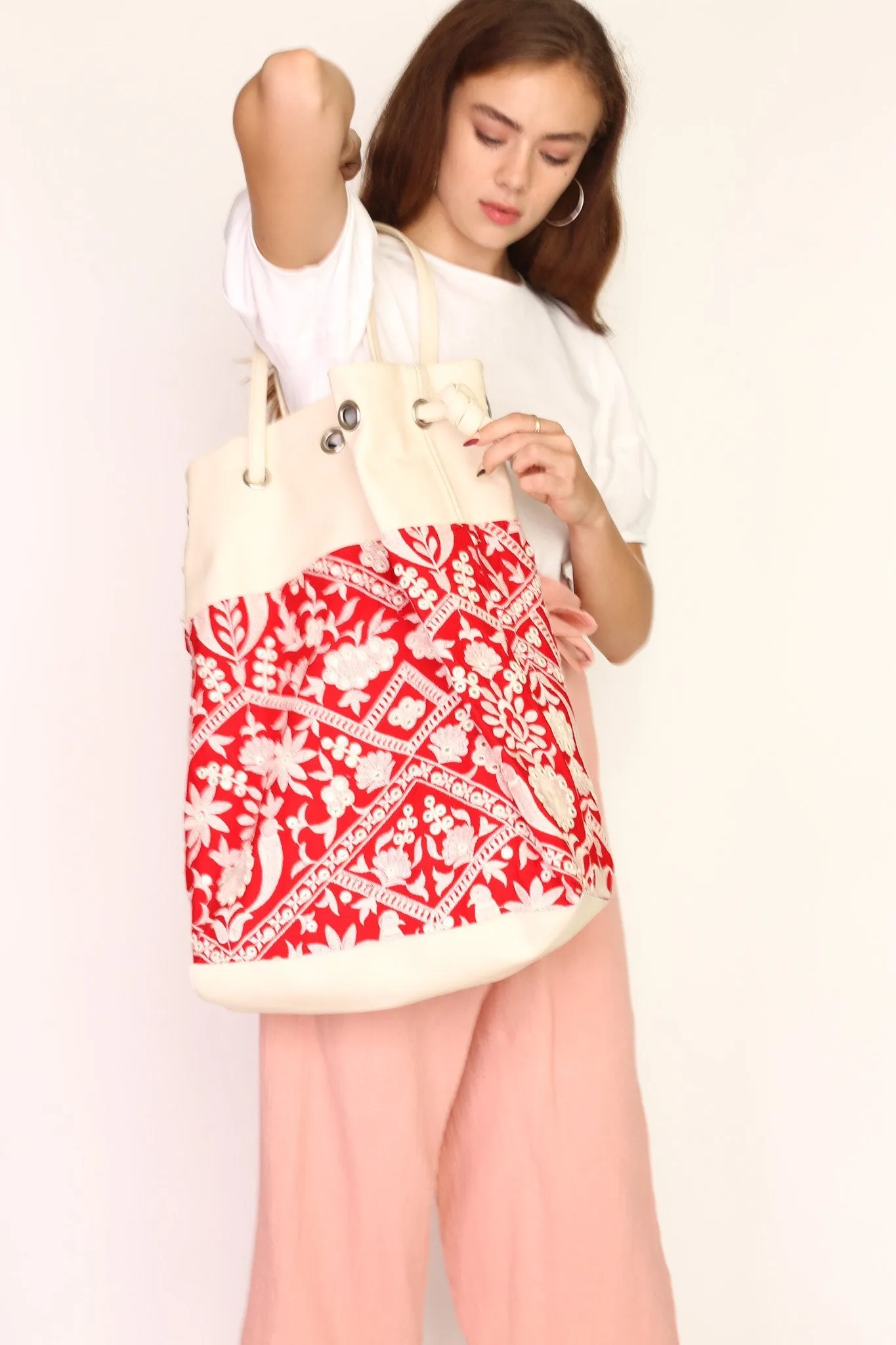 HOBO BOHO LEATHER RED EMBROIDERED BAG TOEY
