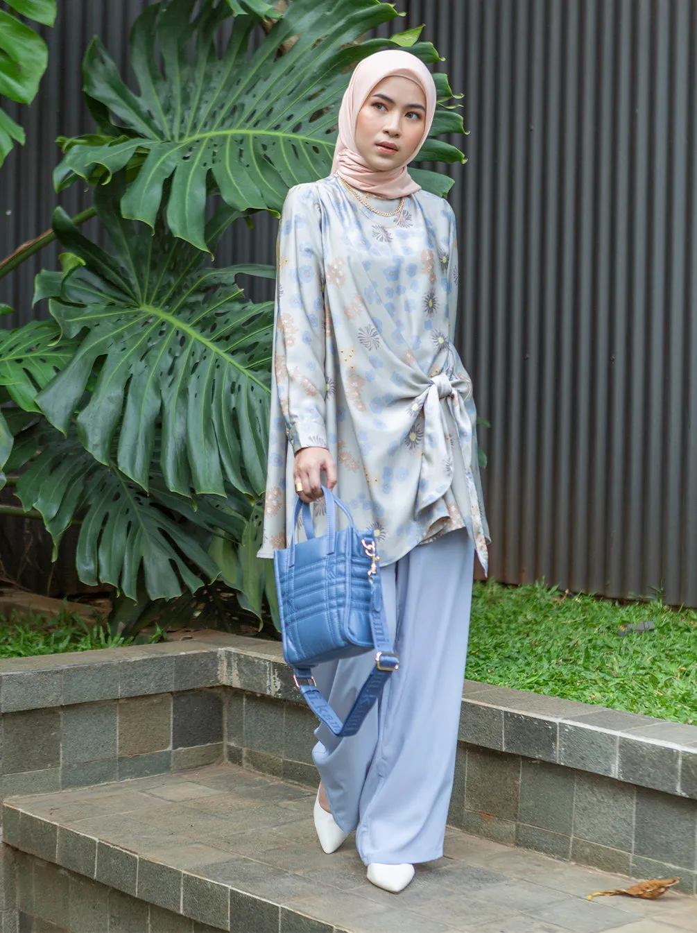 MINI QUILTED LEATHER TOTE CERULEAN BLUE
