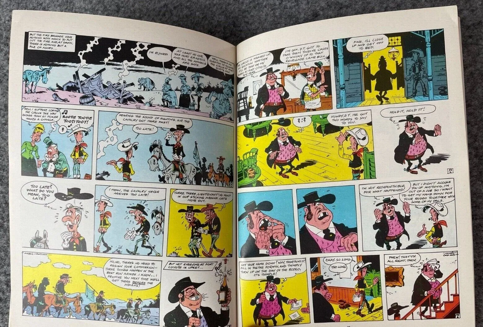 "Western Circus" Mini Vintage A5 Lucky Luke Book - UK Paperback Edition